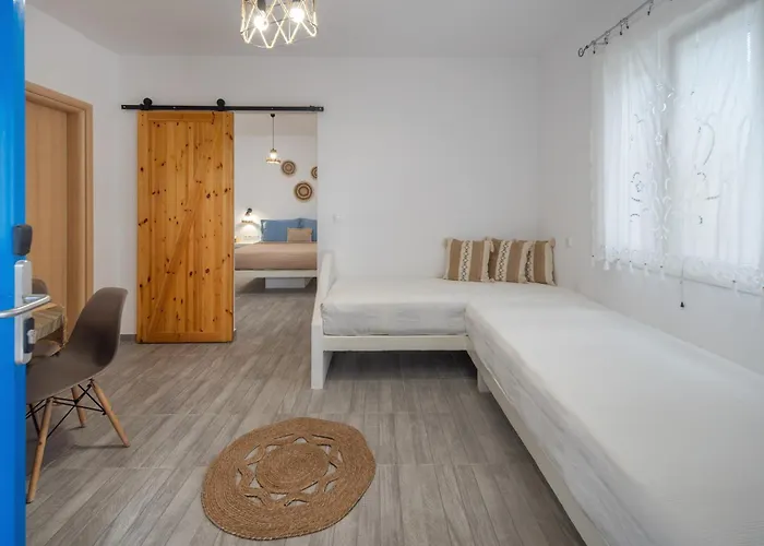 Dorkas Luxury Rooms&apartments ホテル Livadakia